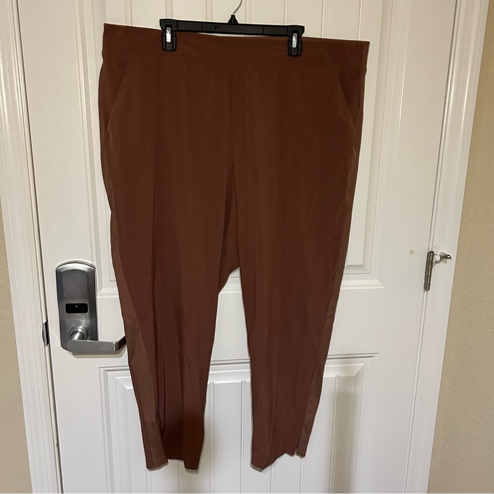 Athleta Brown Brooklyn Ankle Pants Size 22